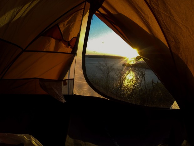 Vista do meu último acampamento, as margens do Rio São Francisco na cidade de Piranhas (AL). (Foto Joel Silva / Folhapress)